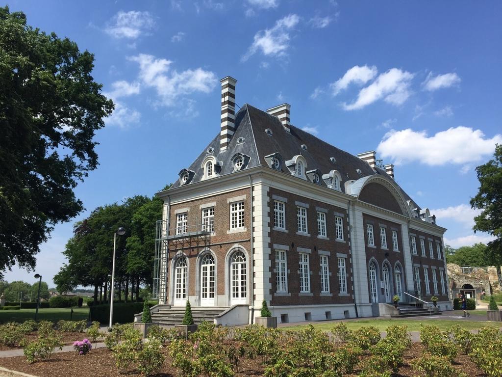 Hotel Kasteel Pietersheim Maastricht - Lanaken Esterno foto
