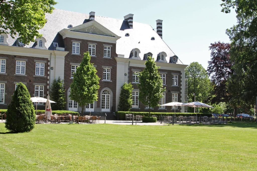 Hotel Kasteel Pietersheim Maastricht - Lanaken Esterno foto