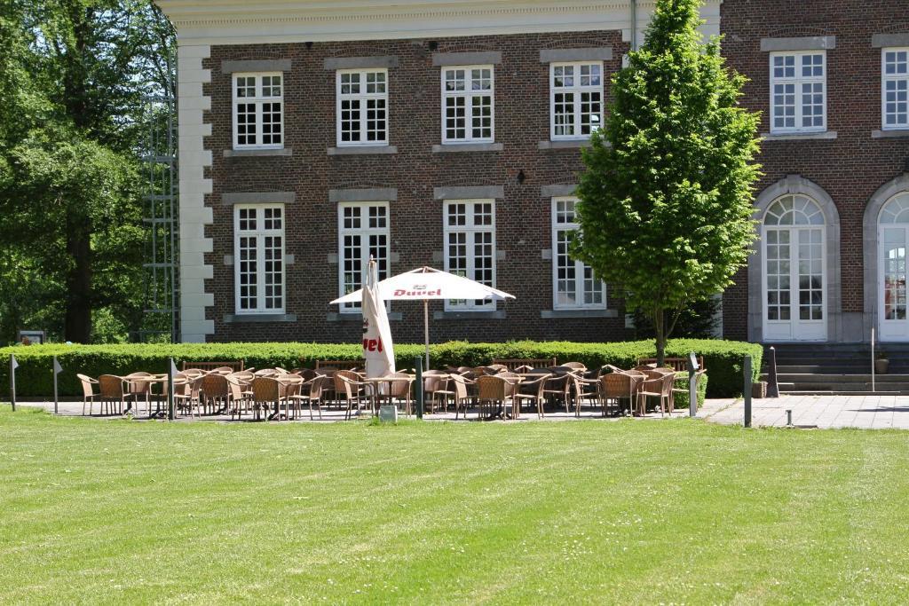 Hotel Kasteel Pietersheim Maastricht - Lanaken Esterno foto