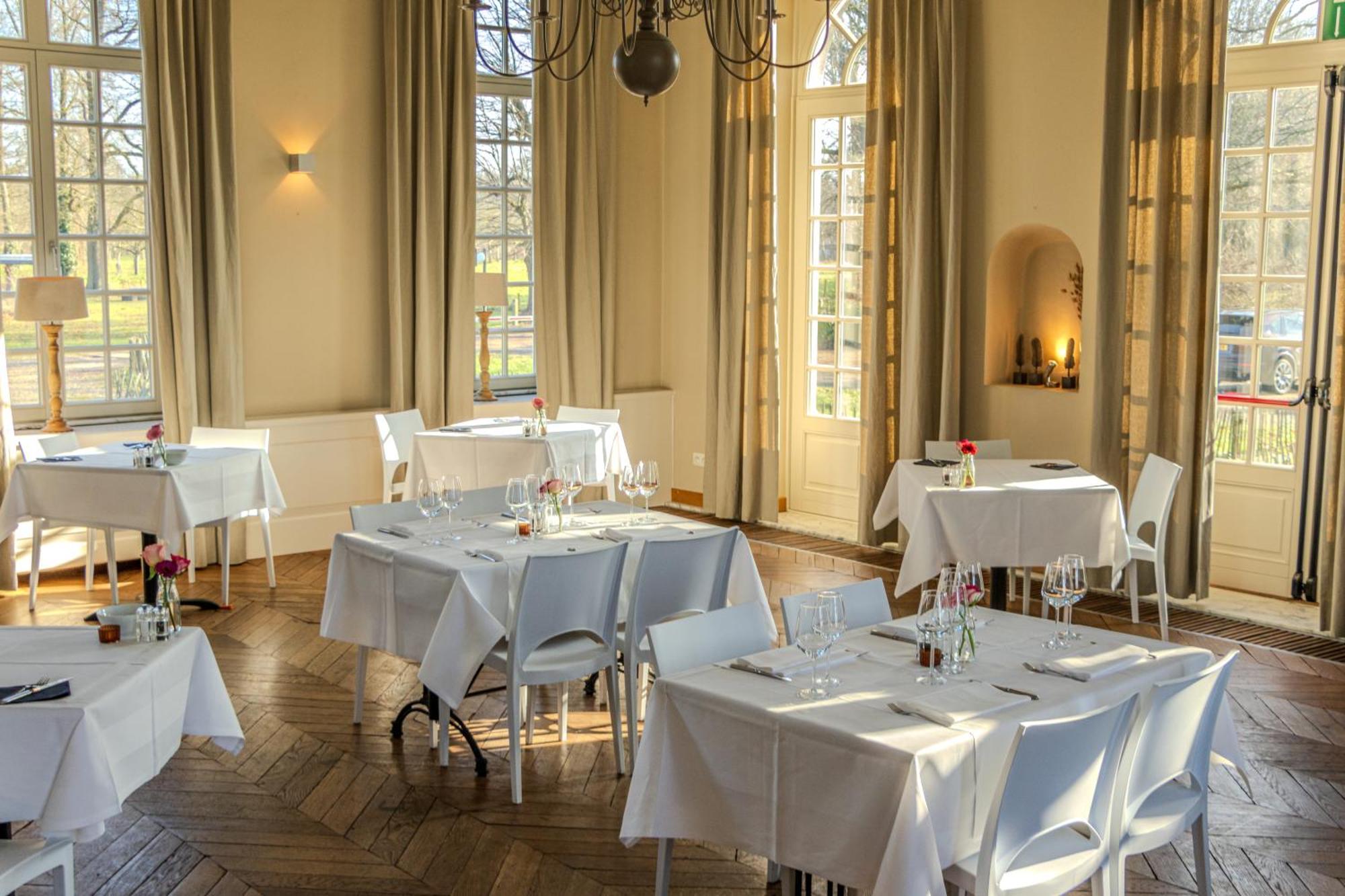 Hotel Kasteel Pietersheim Maastricht - Lanaken Esterno foto