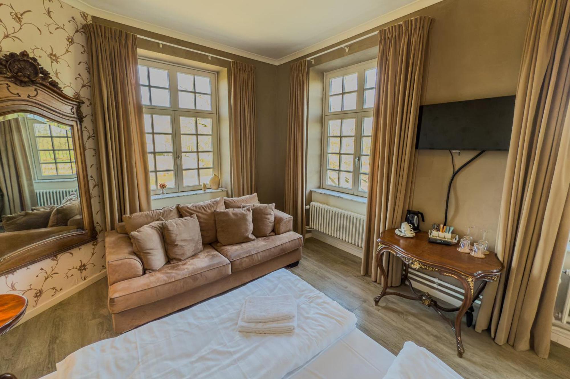 Hotel Kasteel Pietersheim Maastricht - Lanaken Esterno foto