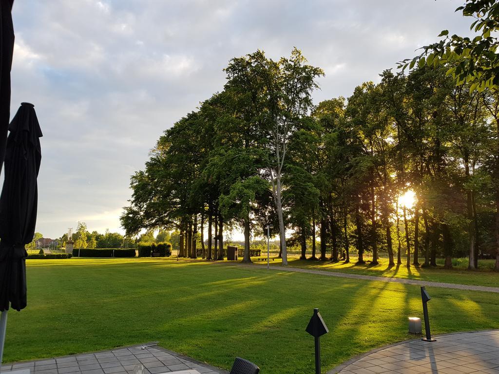 Hotel Kasteel Pietersheim Maastricht - Lanaken Esterno foto